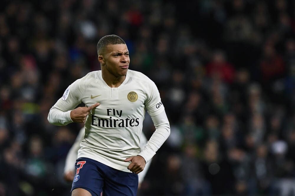 致敬马斯克：SpaceX完成165次发射，全球第一！